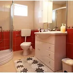 Vera Konukevi 4*