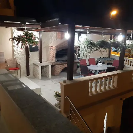 Vera 4*