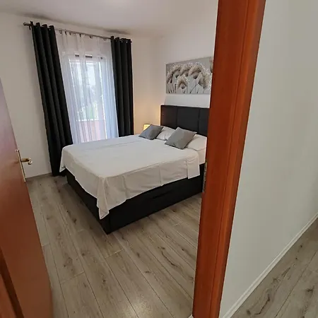 Vera Konukevi Primošten